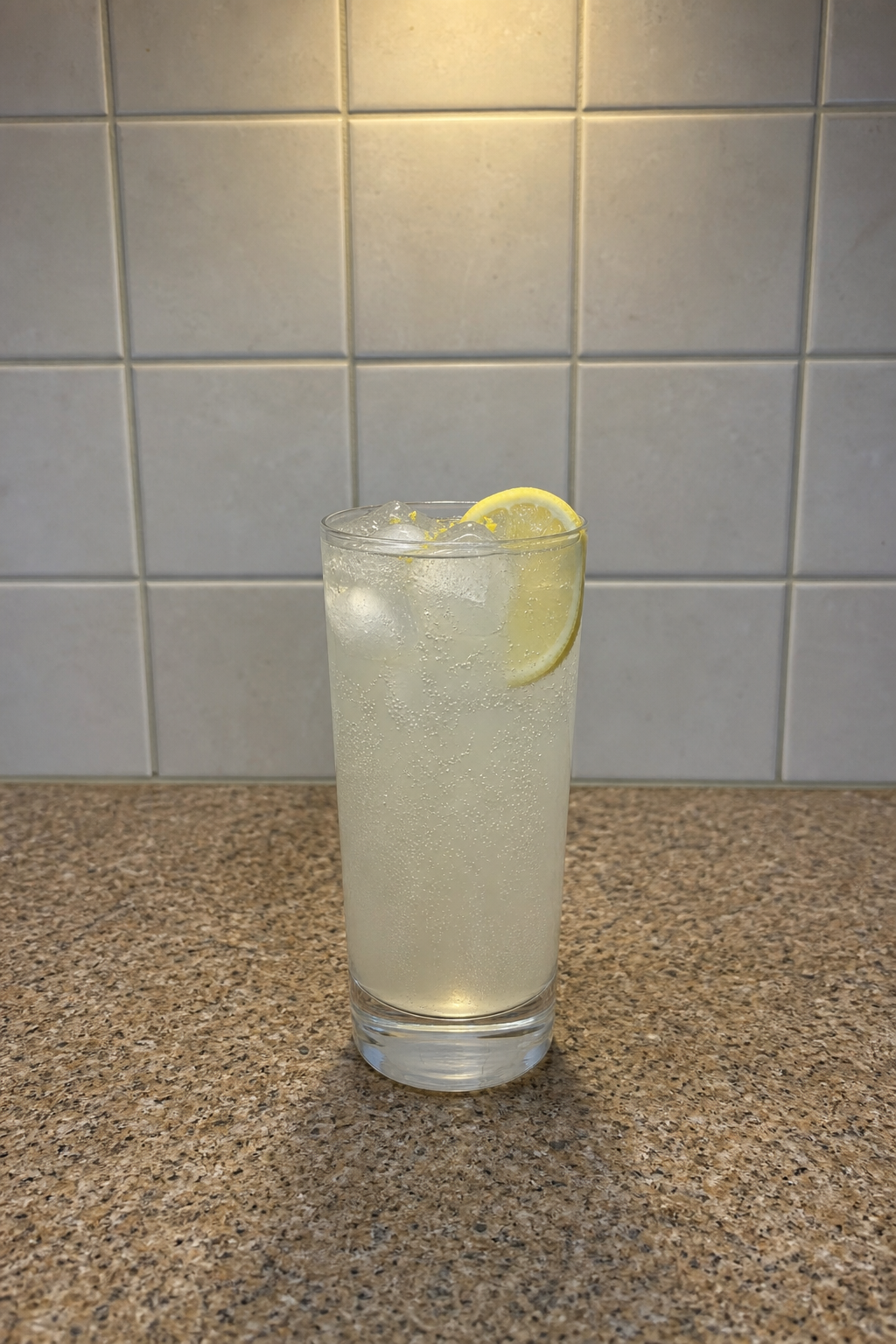 Gin Fizz cocktail